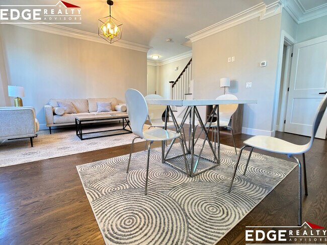 Photo - 240 Palfrey St Apartment