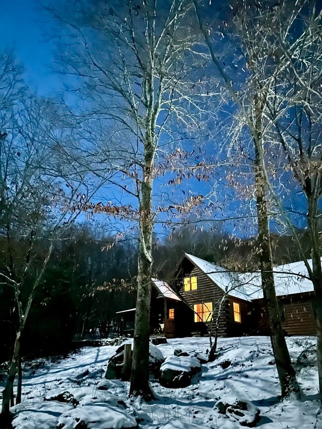Building Photo - 5451 River Rd