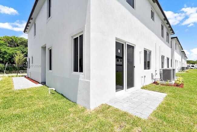 Foto del edificio - 22431 SW 125th Ave