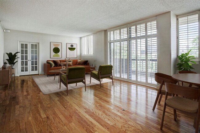 Building Photo - 21 Briar Hollow Ln