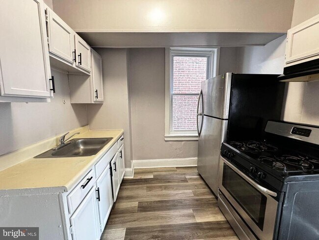 Foto del edificio - 4241 W Stiles St