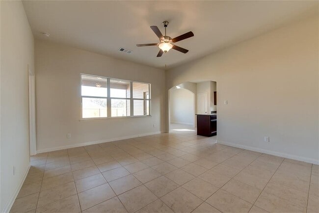 Building Photo - 13033 Tobin Dr