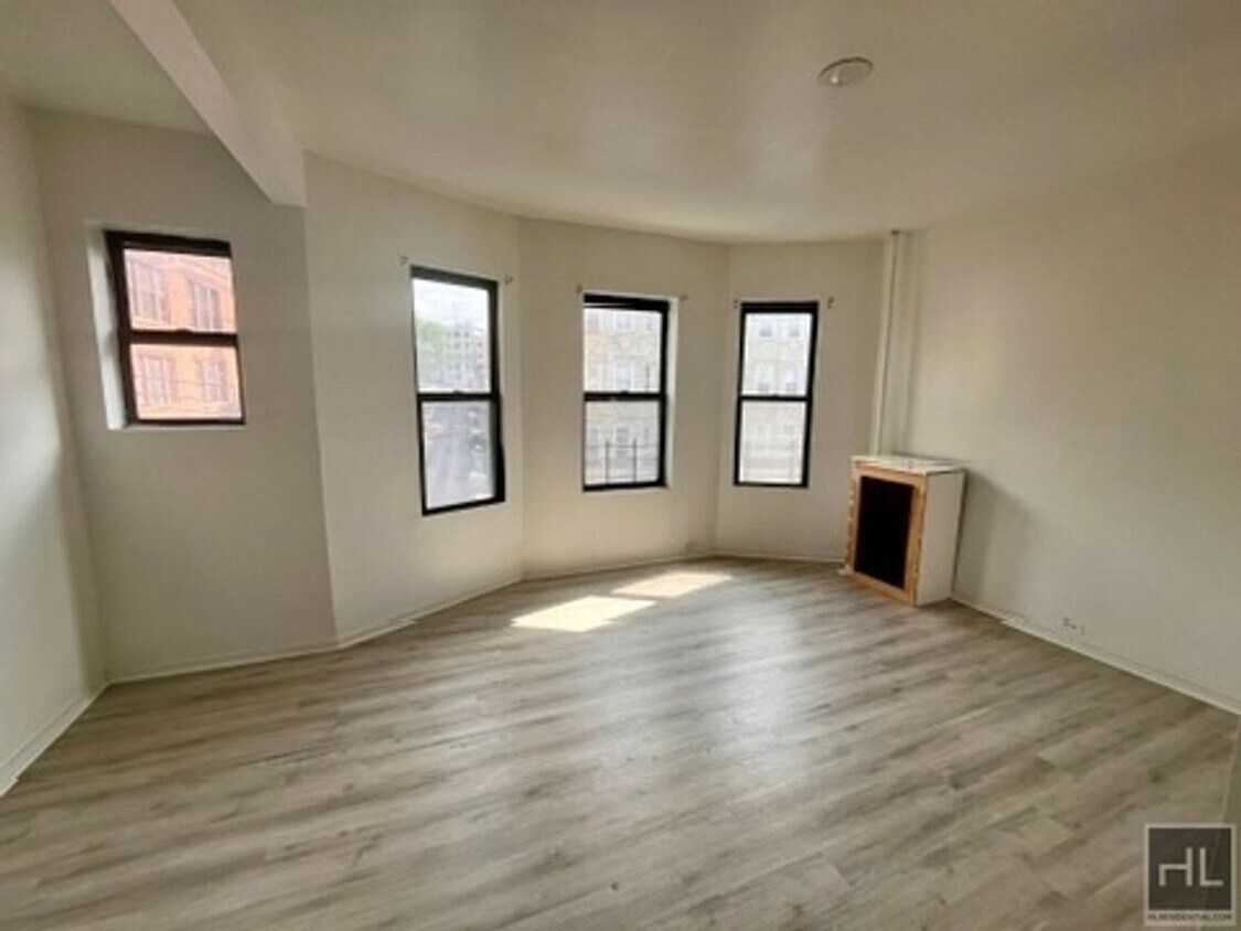Foto principal - Lawrence Avenue, Yonkers