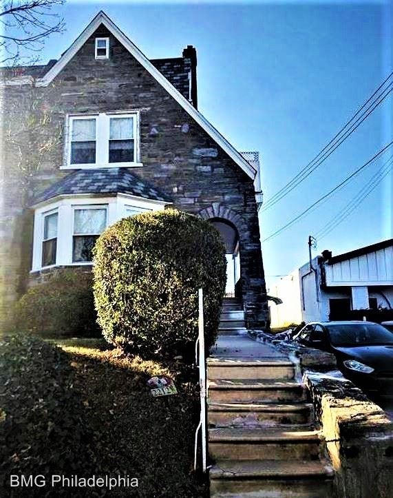 Primary Photo - 2212 Rhawn St