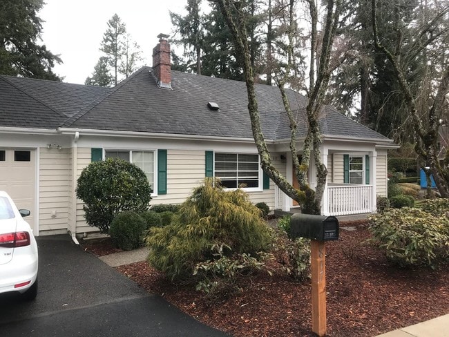 Building Photo - 3 br, 3 bath House - 817 D Ave