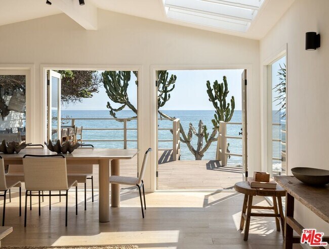 Foto del edificio - 27314 Pacific Coast Hwy