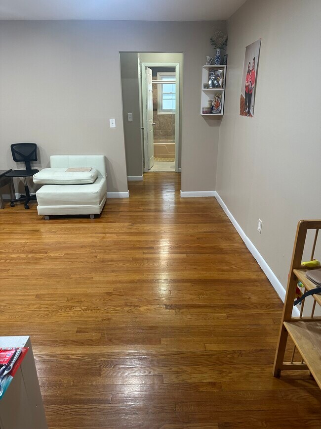 Building Photo - 9125 Grand Ave