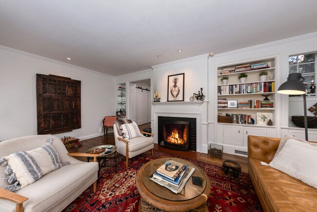 Foto del edificio - 2715 Dumbarton St NW