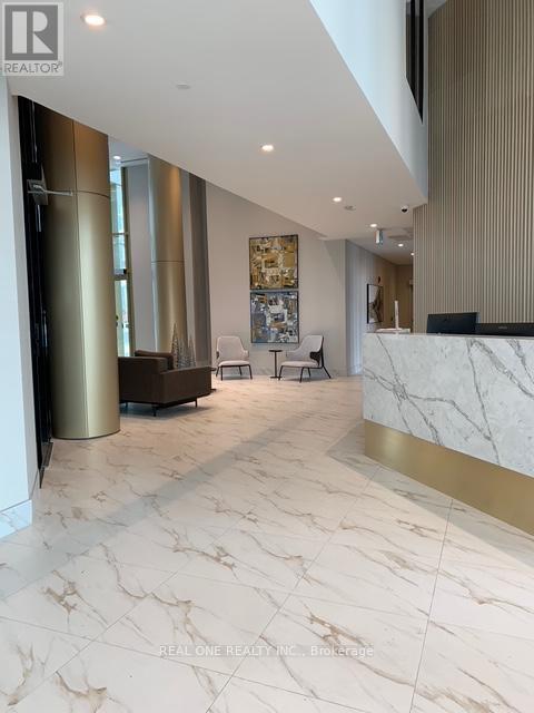 Photo du bâtiment - 1005 Dundas St E