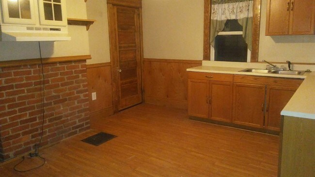 Building Photo - 2 br, 1 bath House - 505 Beechwood Ave