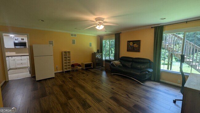 Foto del edificio - 1002 Deer Hollow Dr