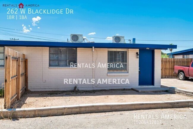Building Photo - BLACKLIDGE DR, 262 W