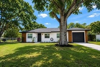 Building Photo - 5140 Trend Rd