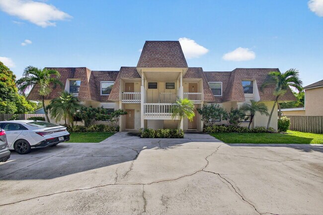 Foto del edificio - 1580 Montauk Dr