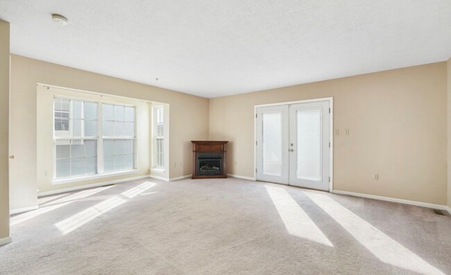 Building Photo - 30 Buttonbush Ct