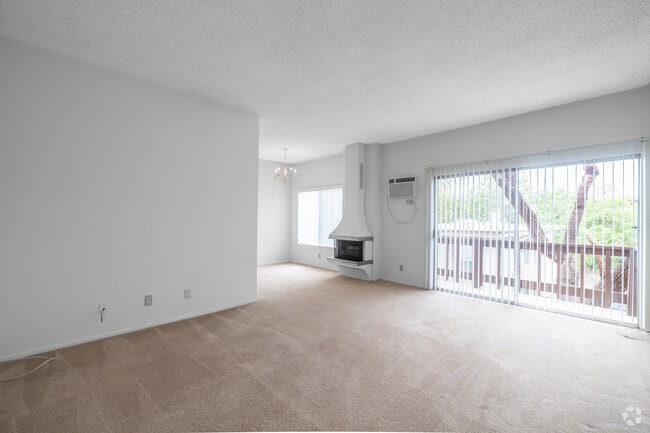 1BR, 1BA - 800SF - Living Room - 11425 Rochester Ave
