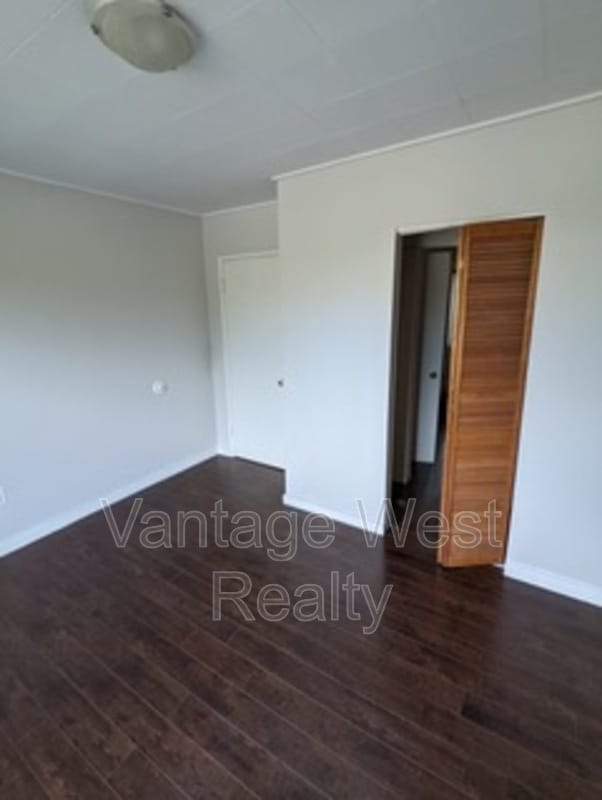 Building Photo - 481 Wardlaw Ave