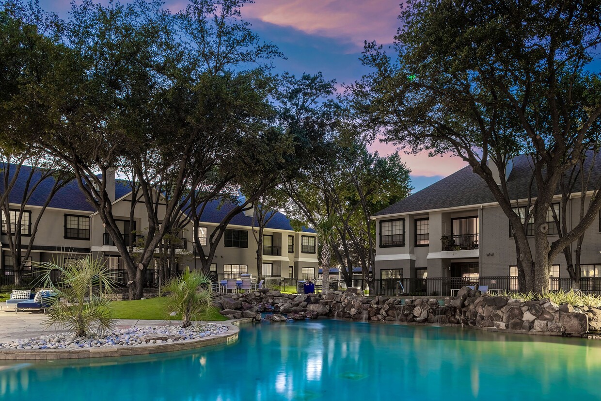 Photo - Marquis at Waterview
