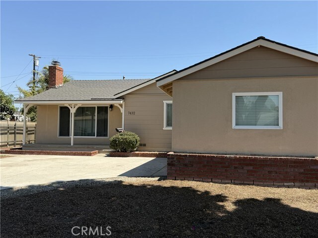 Foto del edificio - 7432 El Chino Cir