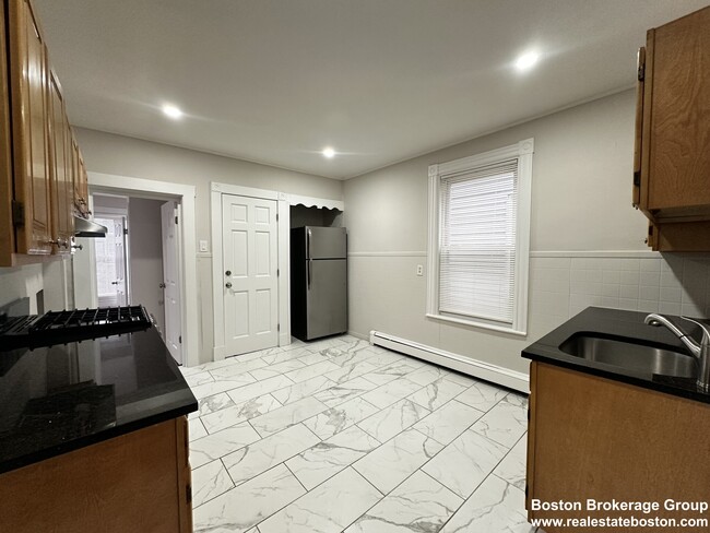 Photo - 22 Howell St. #2 Dorchester House