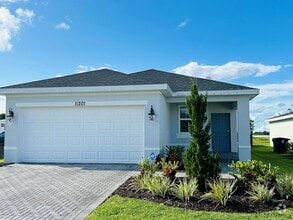 Building Photo - 11201 Fernbrook Dr