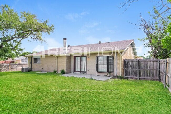Building Photo - 3401 Glenda Drive