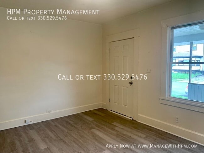 Foto del edificio - 1729 Edwards Ave NE