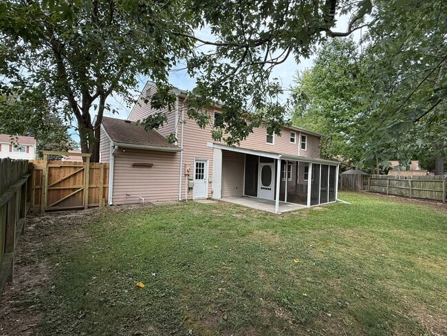 Building Photo - 3784 Strathmoor Cir
