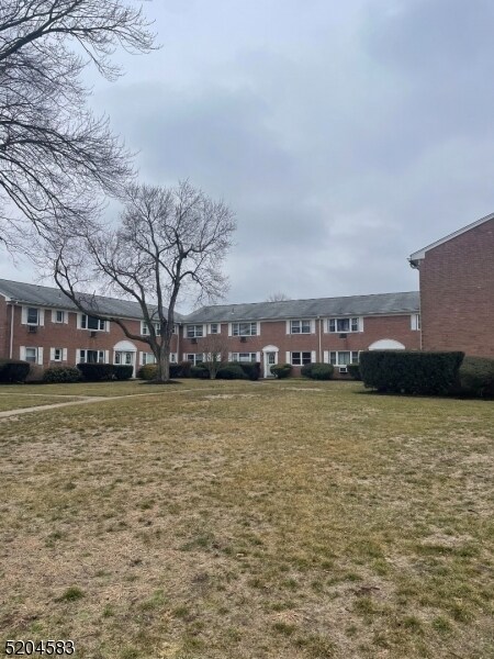 Primary Photo - 58 Manchester Ct