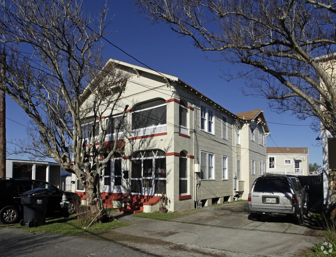 Building Photo - 303-307 N Virginia St