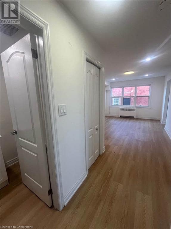 Photo du bâtiment - 4685 1st Ave