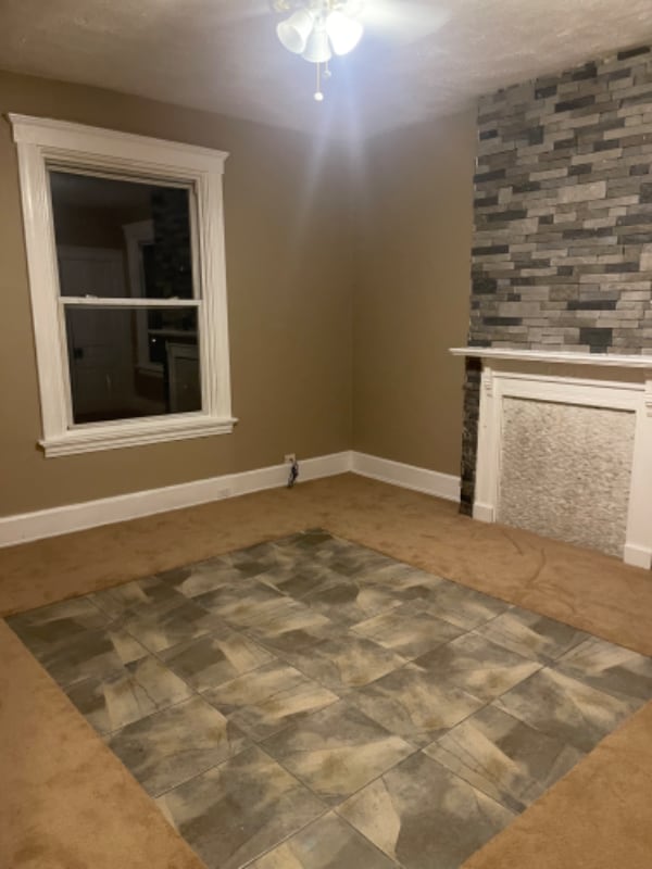 Primary Photo - 327 Crestline Ave