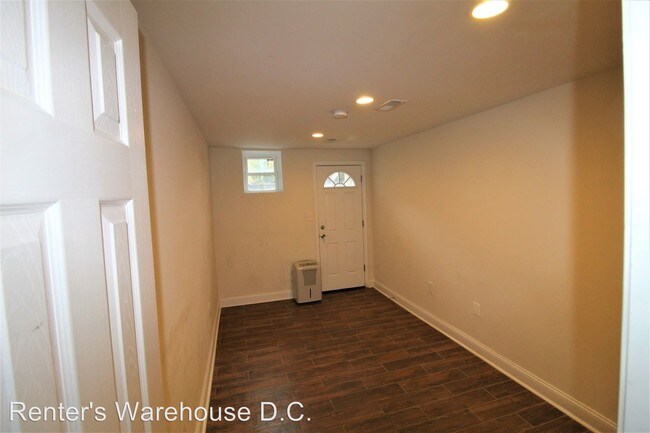 Building Photo - 2 br, 1 bath House - 2520 12th Street Unit B