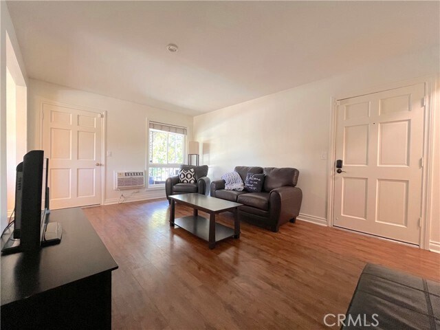 Foto del edificio - 660 S Glassell St