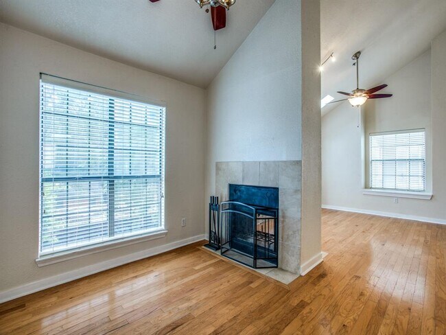Foto del edificio - 3901 Travis St