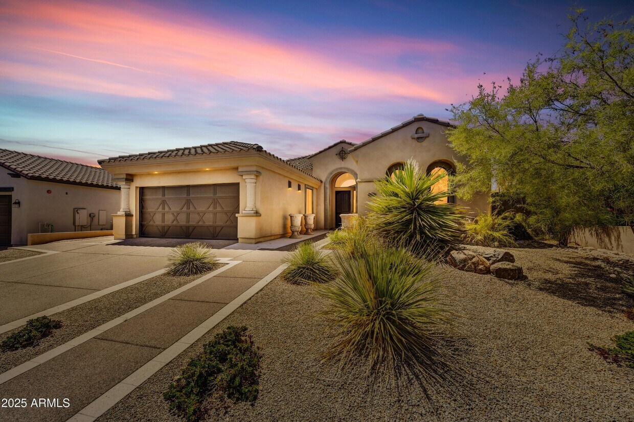 Primary Photo - 18538 N 98th Way