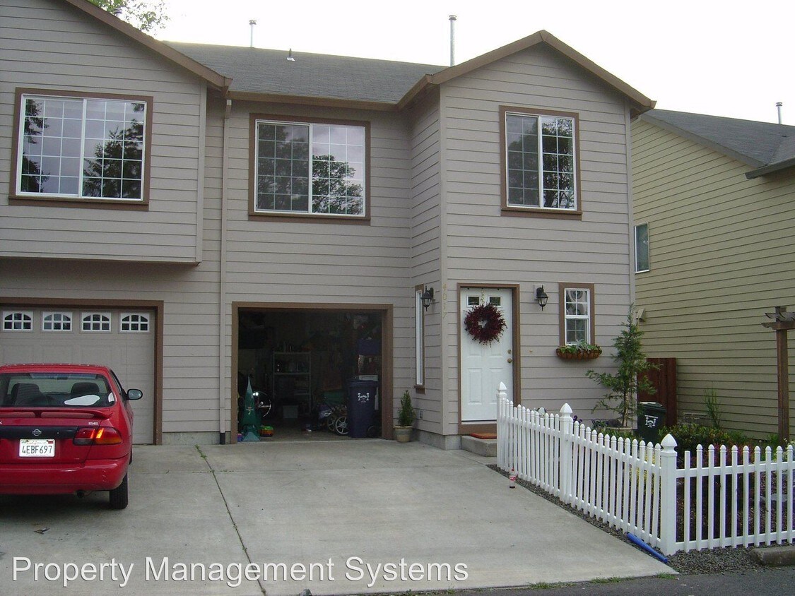 Primary Photo - 4017 SW 180th Ter
