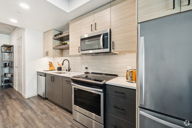 Studio - 420SF - Kitchen - 50 Jones