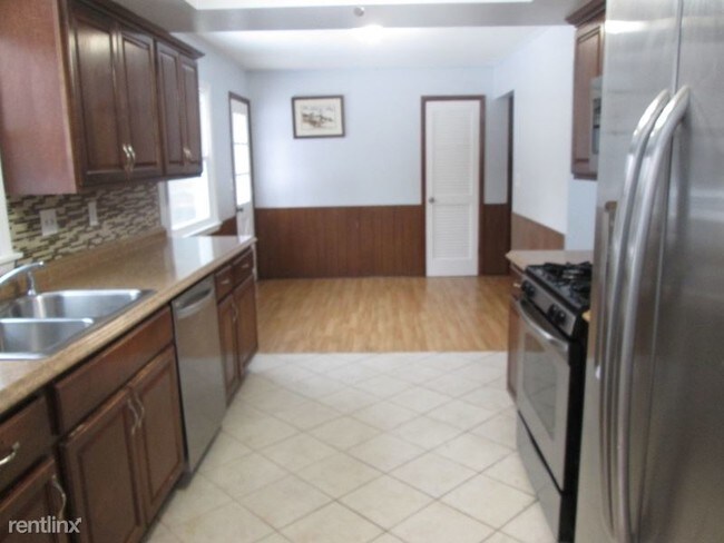 Foto del edificio - N90W18210 Lambs Ln