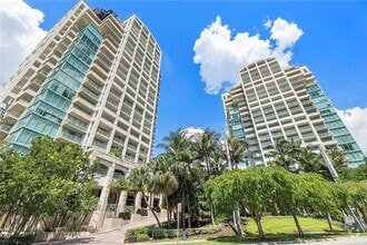 Building Photo - 3350 SW 27th Ave