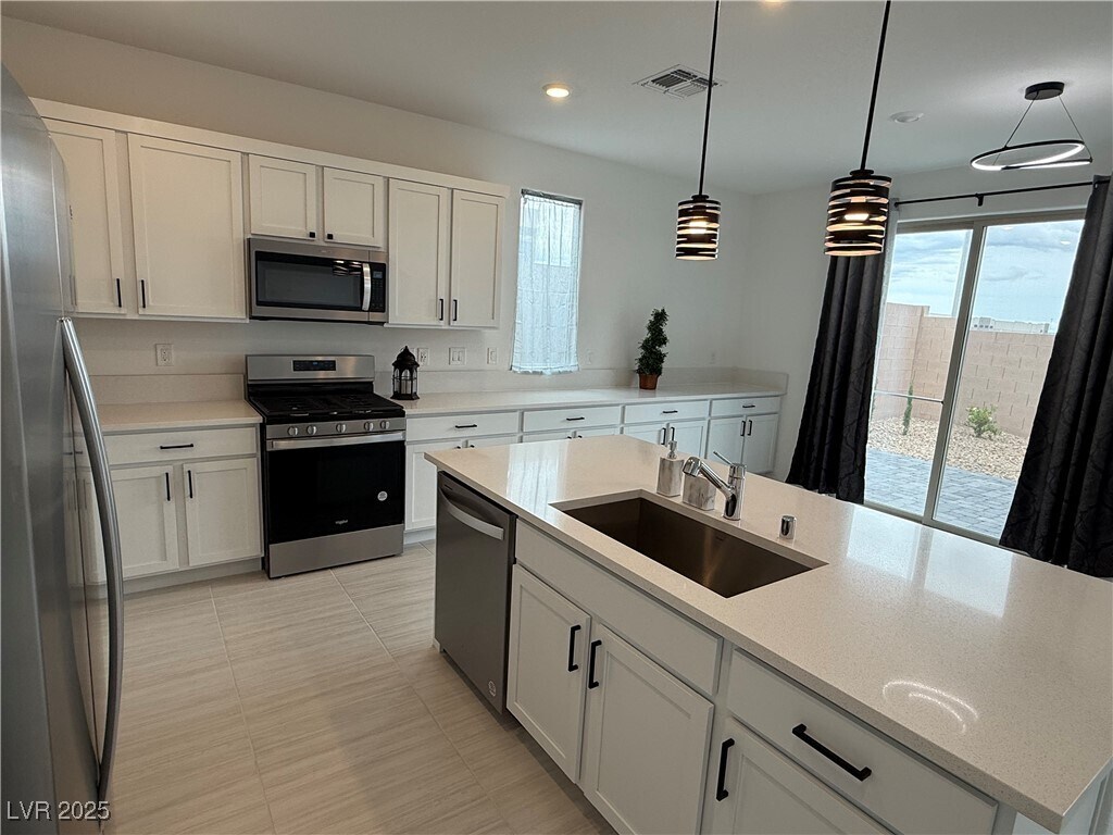 Foto principal - 7562 Quail Rock Ave