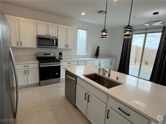 Building Photo - 7562 Quail Rock Ave