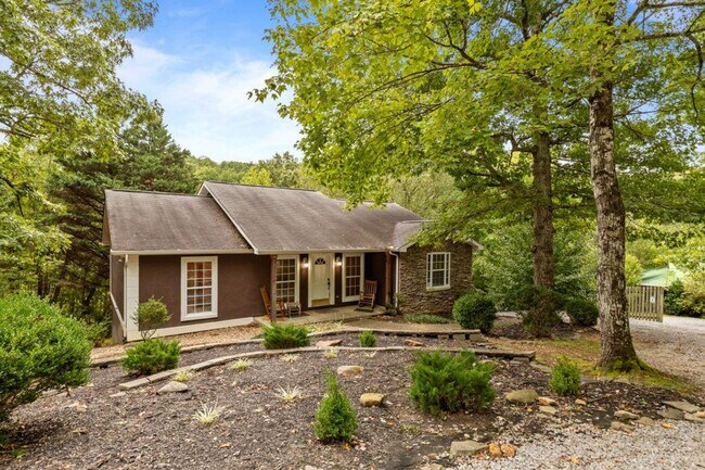 Foto del edificio - 3230 Cove Creek Way
