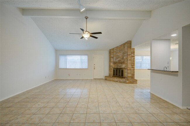 Building Photo - 1911 Ripple Creek Dr