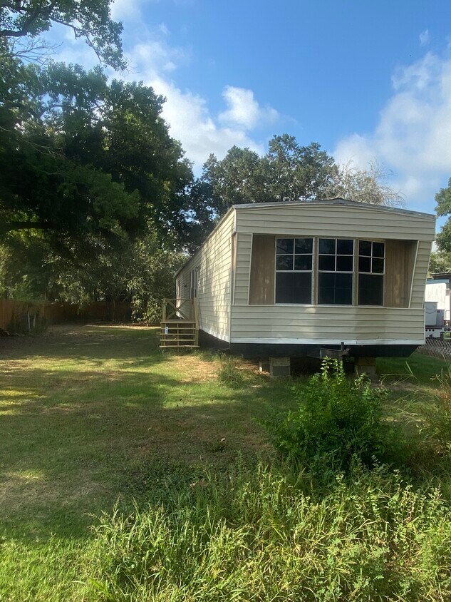 Foto principal - 119 Bibb St