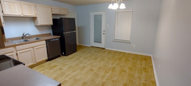 Building Photo - 2717 Bayou Bleu Dr