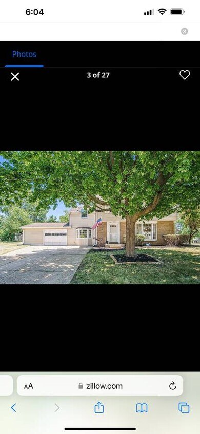 Curb View - Front - 716 S Twyckenham Dr