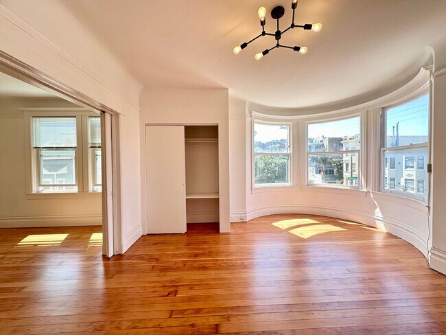 Foto del edificio - Beautiful & Spacious, Newly Updated 1 Bedr...