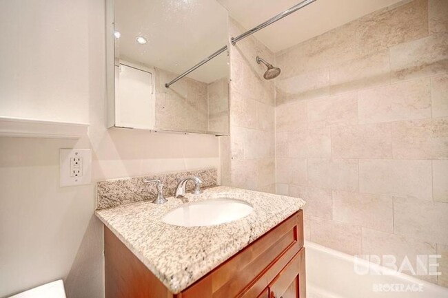 Building Photo - 1 bedroom in NEW YORK NY 10014