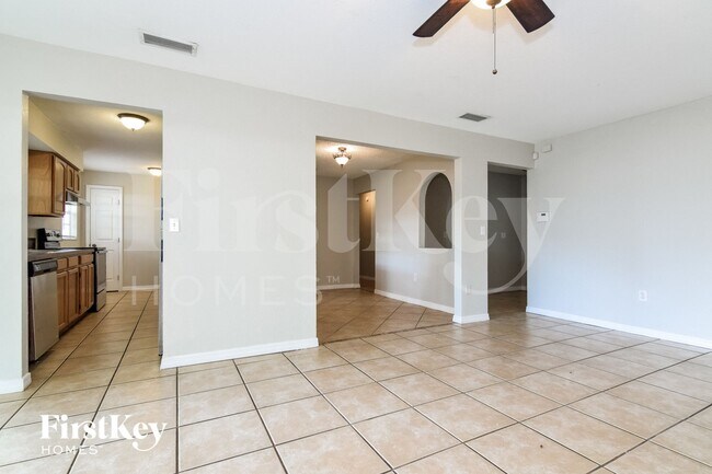 Foto del edificio - 331 Pico Ct